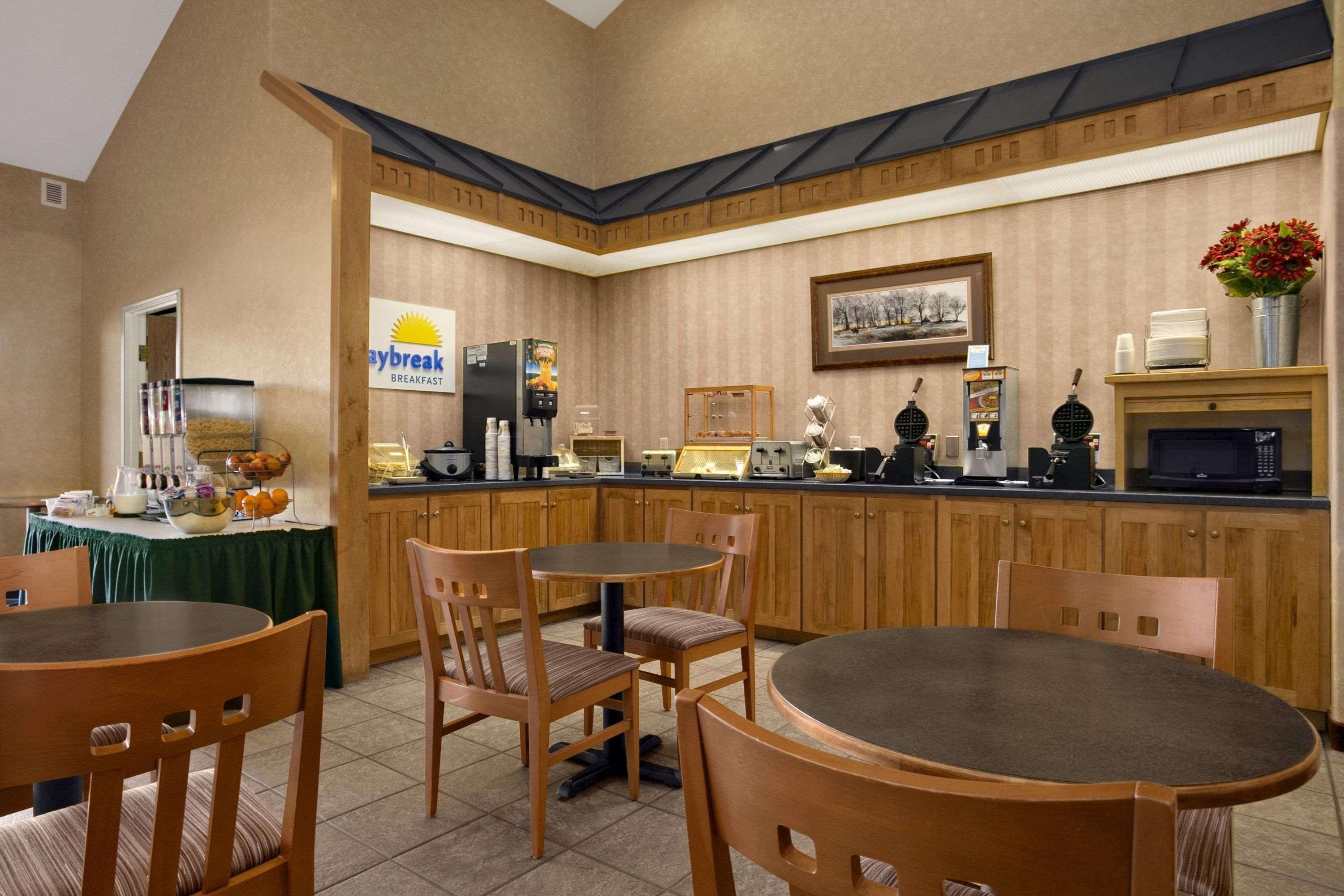 Days Inn By Wyndham Rapid City Dış mekan fotoğraf